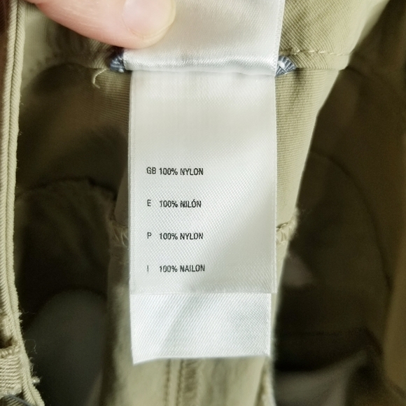 The North Face Convertible Shorts Pants in color‎ Khaki size 14 women's - Picture 13 of 16